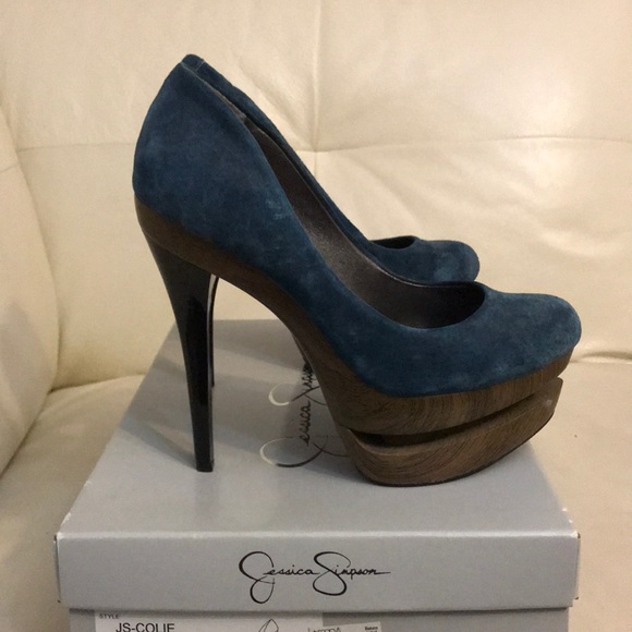 Jessica Simpson Heels - Picture 5 of 6